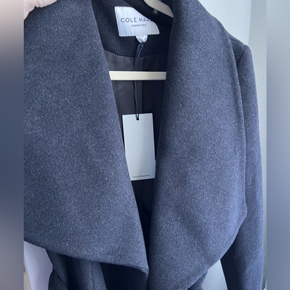 Cole Haan Oversized Wing Collar Belted Wool Blend Wrap Coat in Navy Size 4 New - Picture 8 of 8